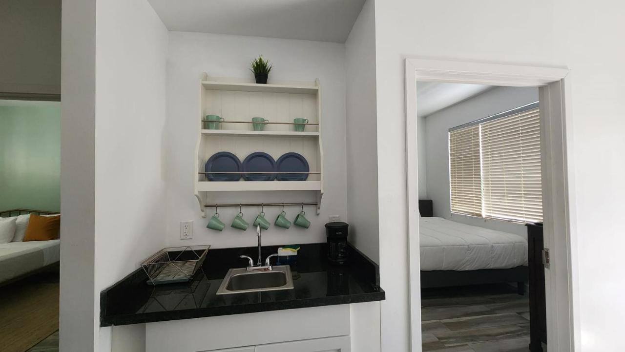 The West Gem Apartment Miami Beach Bagian luar foto