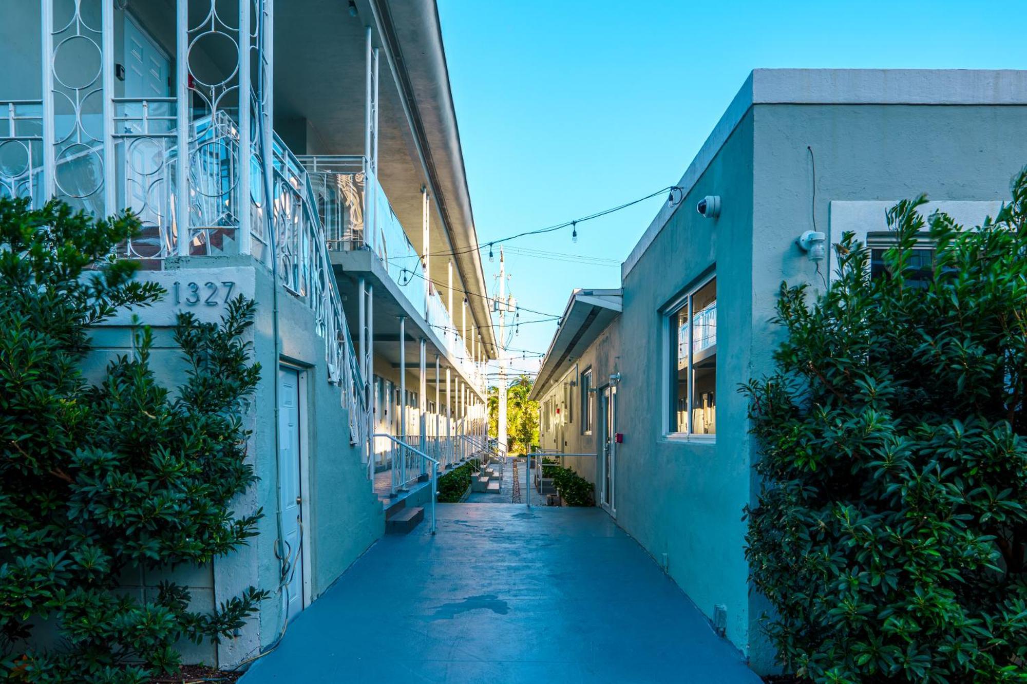 The West Gem Apartment Miami Beach Bagian luar foto