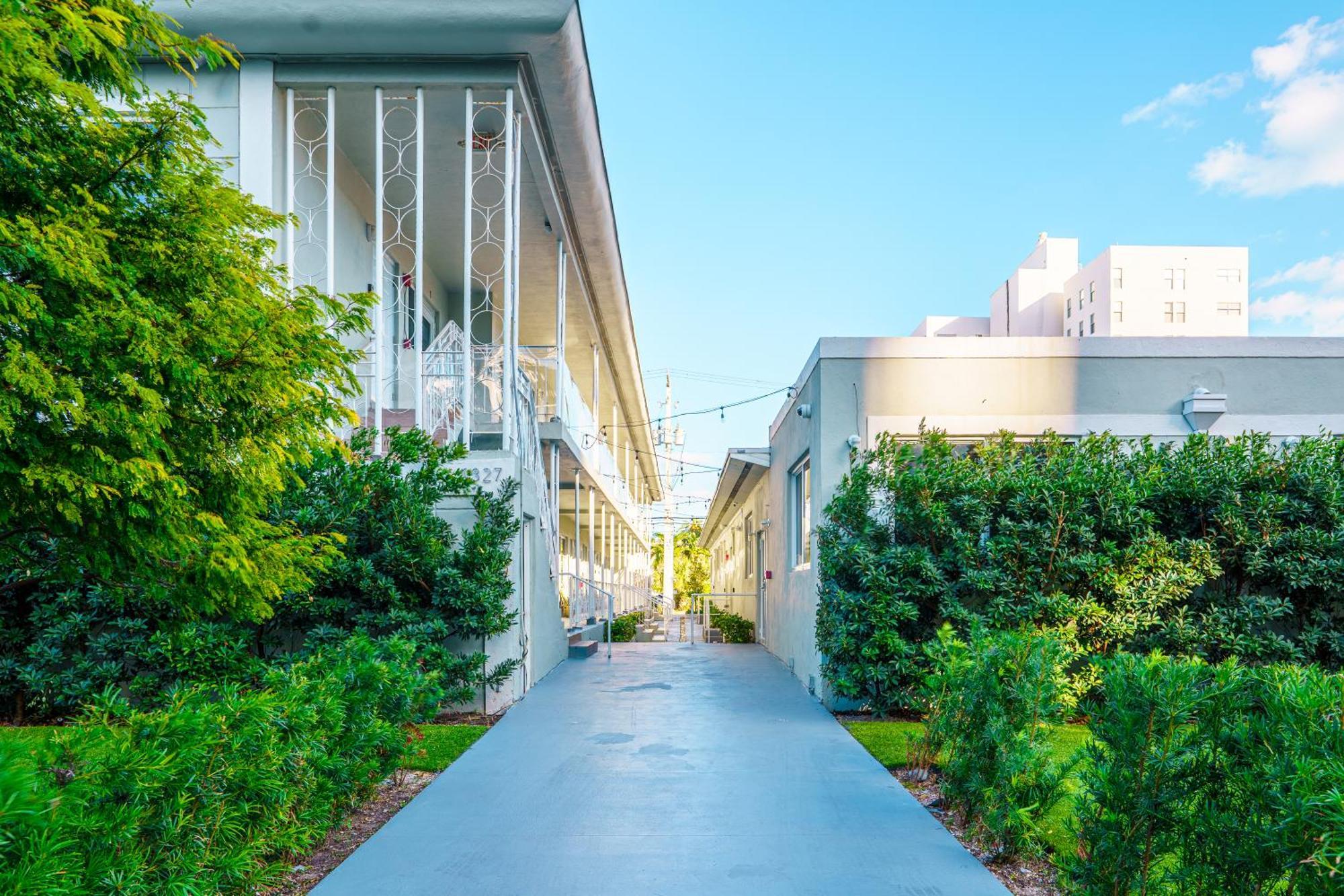 The West Gem Apartment Miami Beach Bagian luar foto