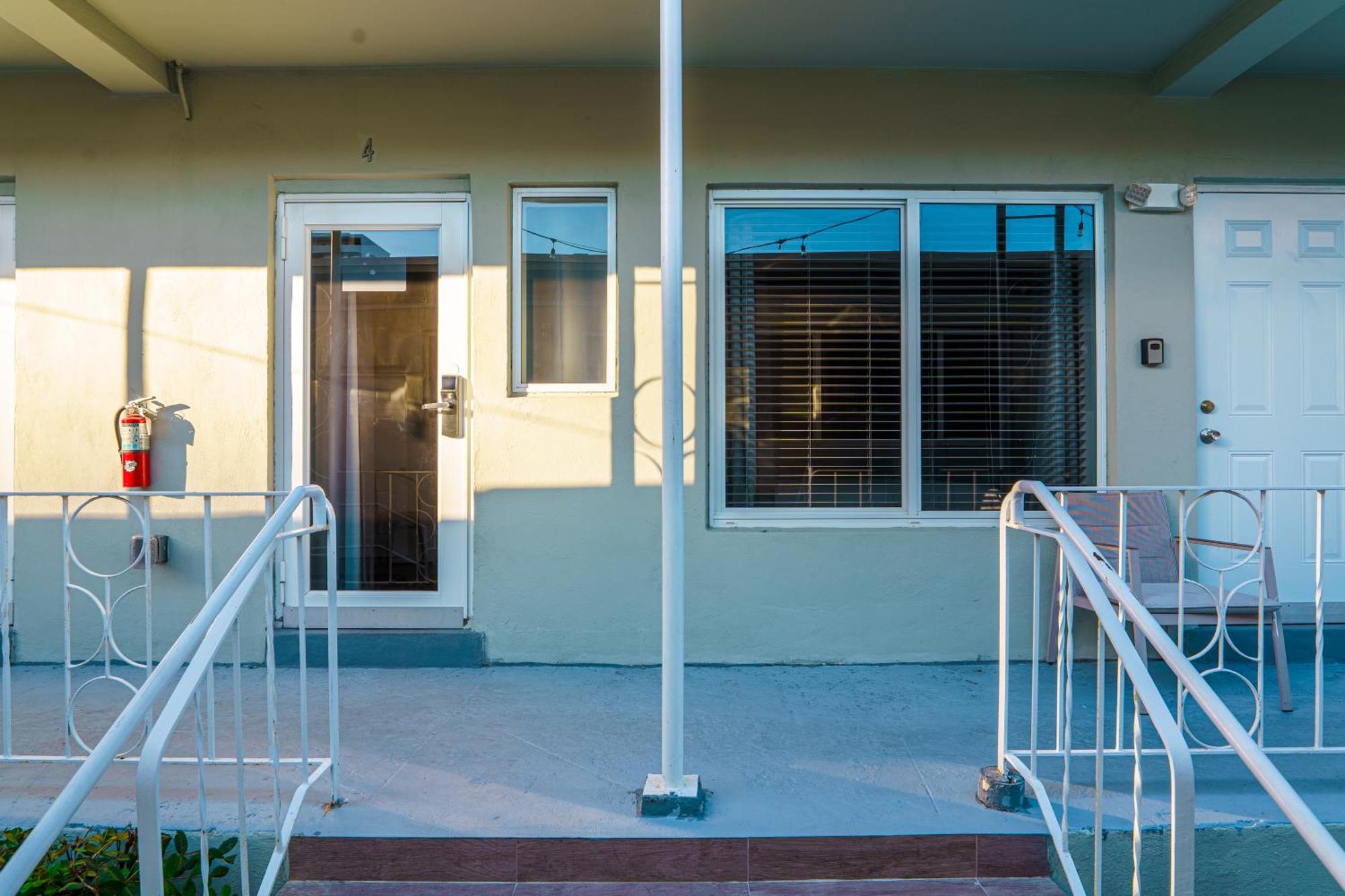 The West Gem Apartment Miami Beach Bagian luar foto